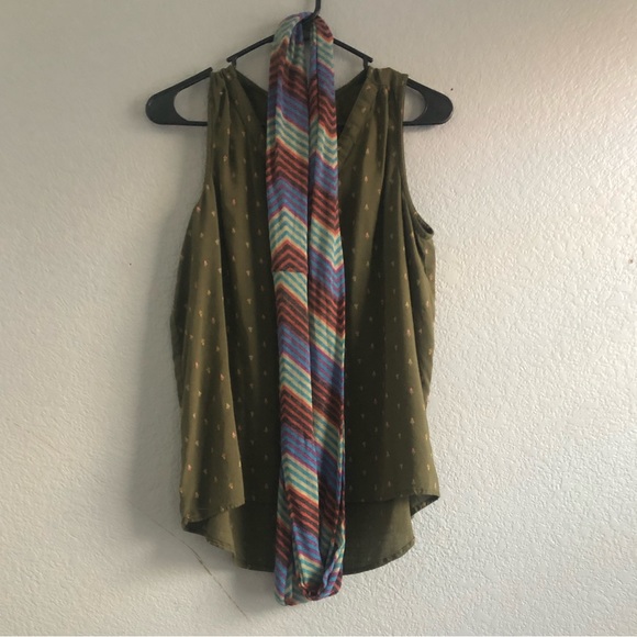 Sonoma sleeveless tank top with FREE SCARF! - Picture 7 of 8